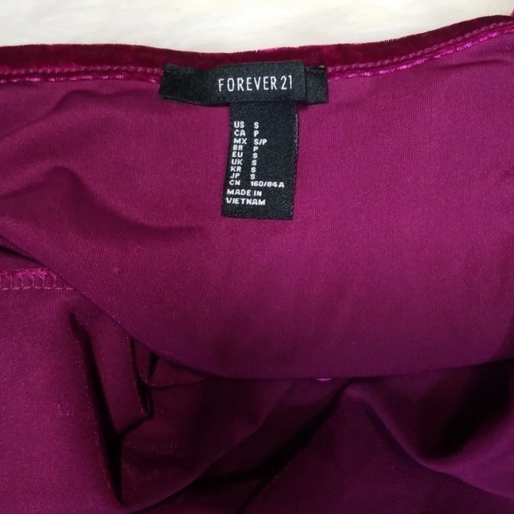 Strappy Crush Velvet Crop